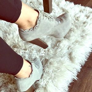 Kick your Heels up girls!